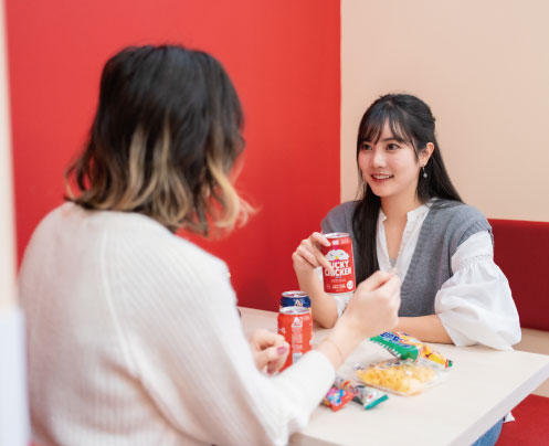 駄菓子カフェ 駄菓子をおつまみに乾杯